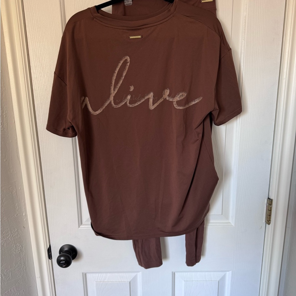 Brown Graphic T-Shirt with 'Alive' Print